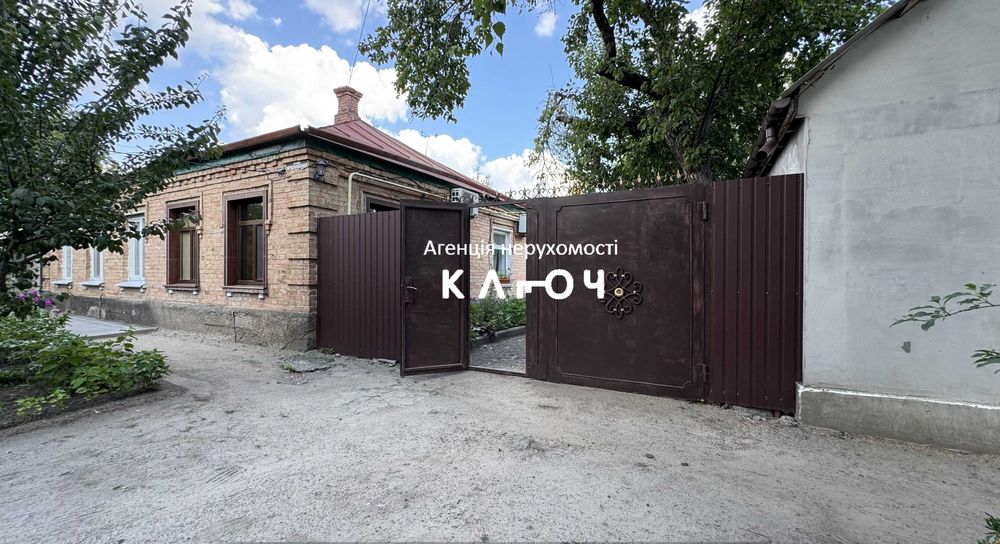 Продаж частини будинку, чудовий житловий стан, район Новомиколаївка