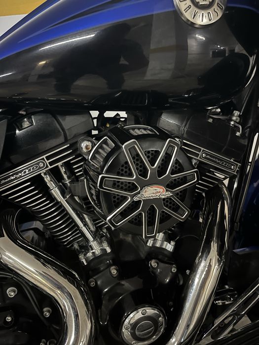 Harley Davidson Road Glide CVO
