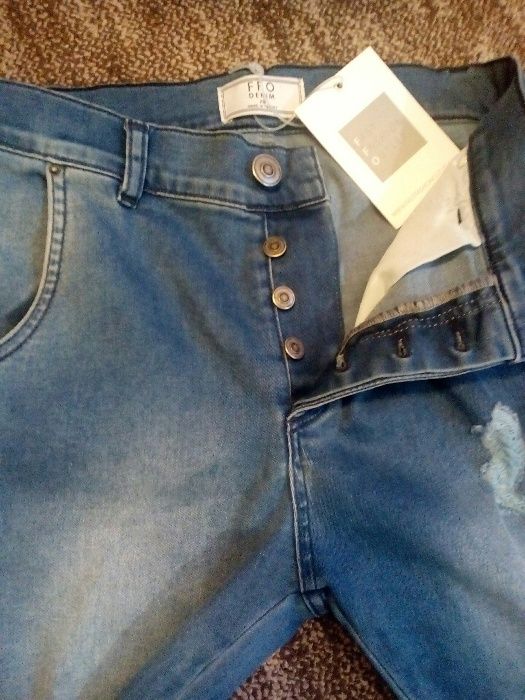 Продам фирменные джинсы FFO