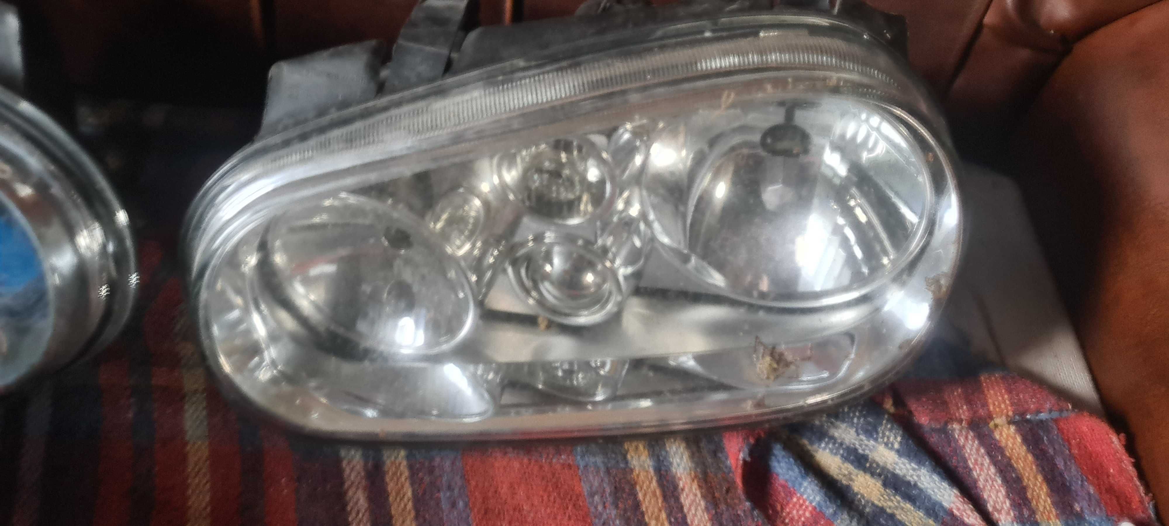 Oticas Golf 4 iv
