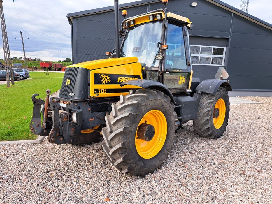 Ciągnik JCB Fastrac 2135
