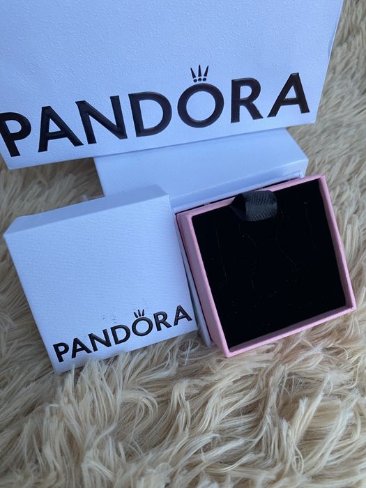 Пандора фірмові коробки /пакети