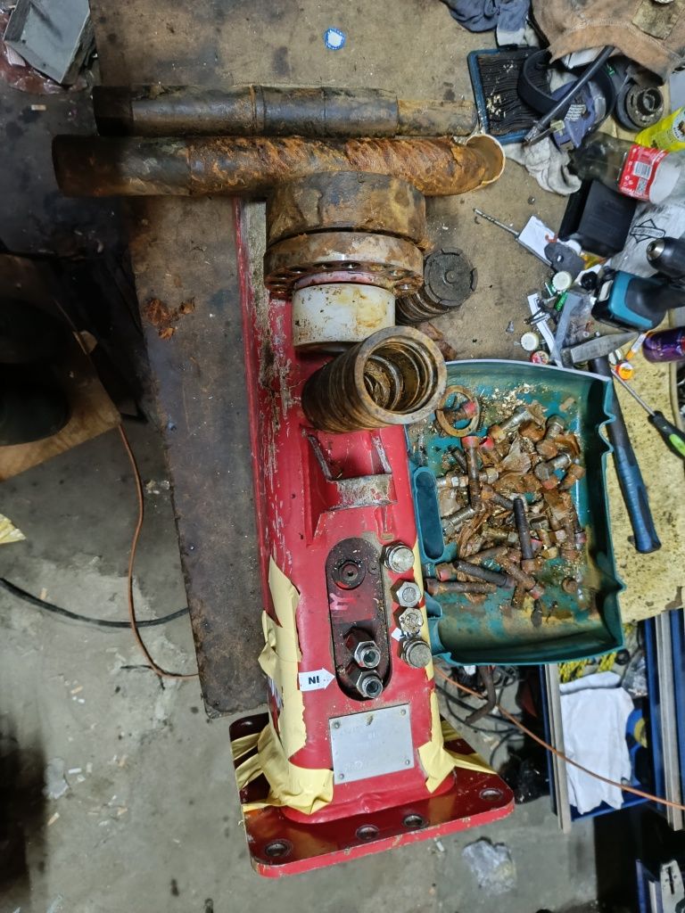 Młot udarowy hydrauliczny do koparki socomec dms 165