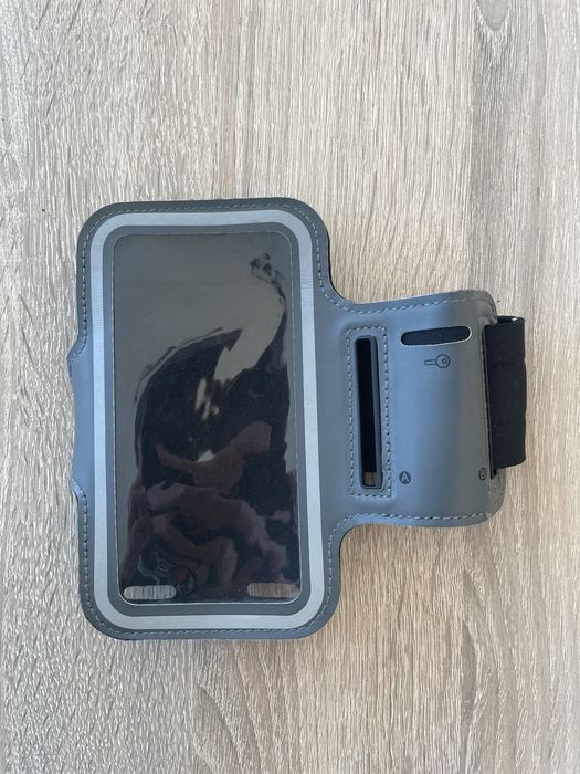 Opaska na telefon do biegania