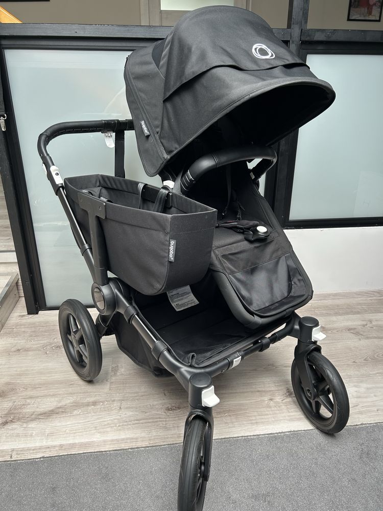 Wózek Bugaboo Donkey 5 czarny rok po roku