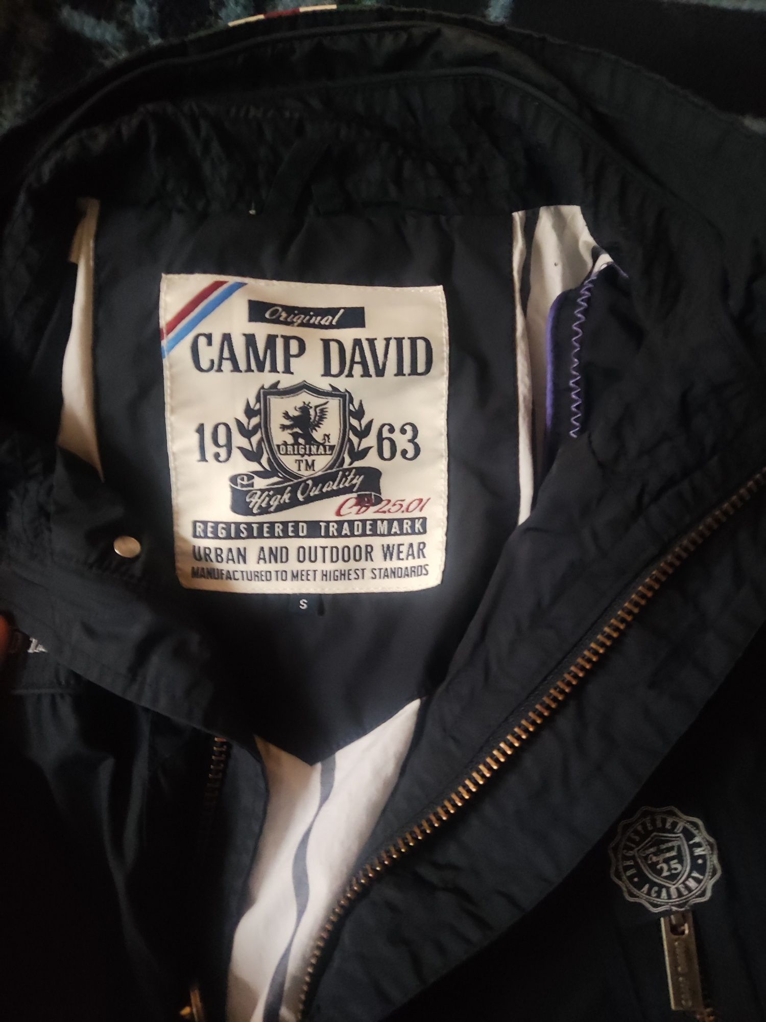 Kurtka Camp David czarna