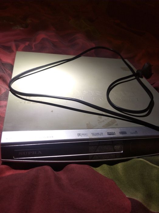 Продам плеер можно на запчасти