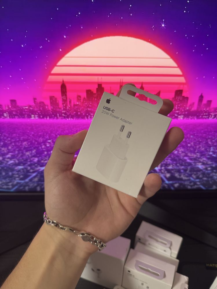 Набір зарядних пристроїв для iPhone