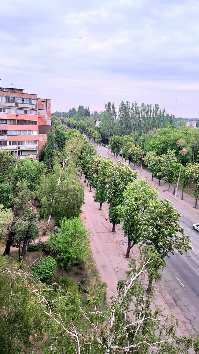 Пр.Миру,  Дзержинка. 3х кімнатна, 8/9