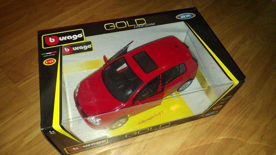 Miniatura volkswagen golf V