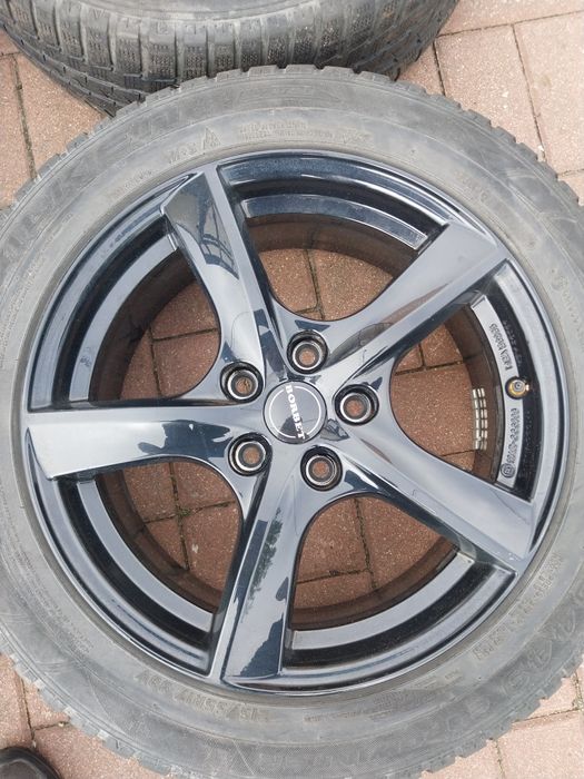Felgi Aluminiowe R17 5x114.3 7J ET 40