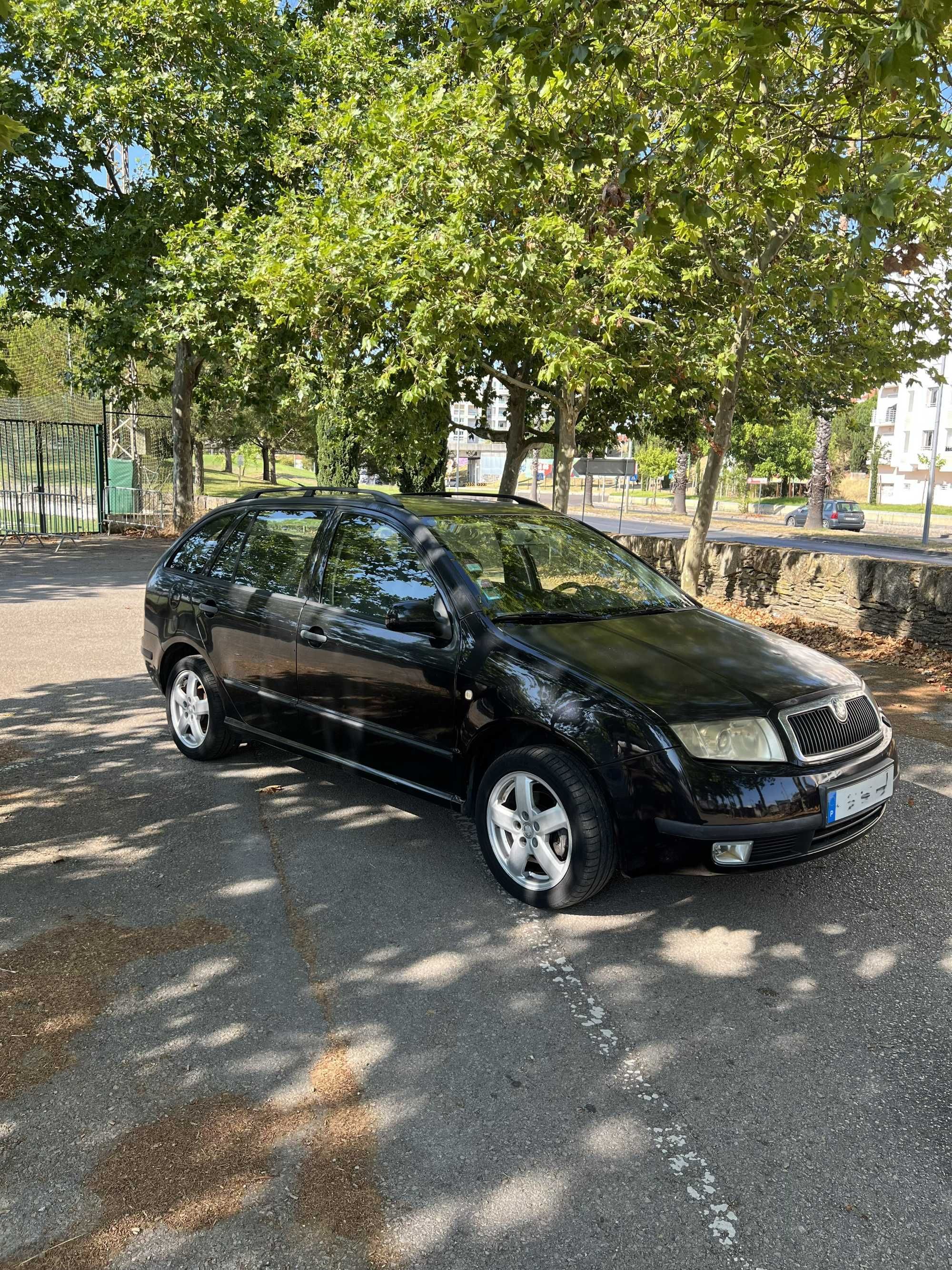 Skoda Fabia Break 1.4TDI Elegance–Pele, Cruise, Sensores, Xenon Origem