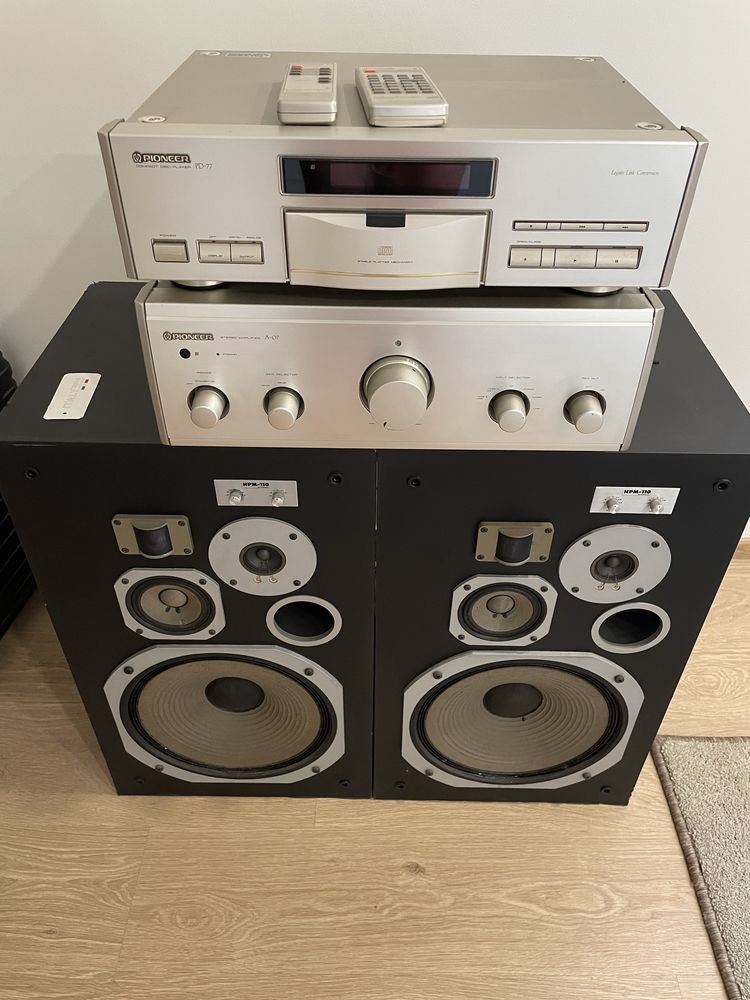 Pioneer A-07 , PD-77 , HPM-110 . piloty .