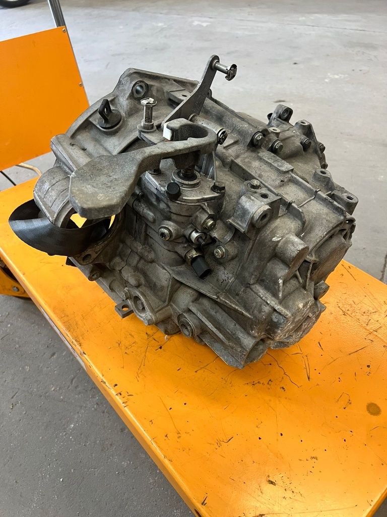 Caixa FJW com 130 mil kms reais IMACULADA