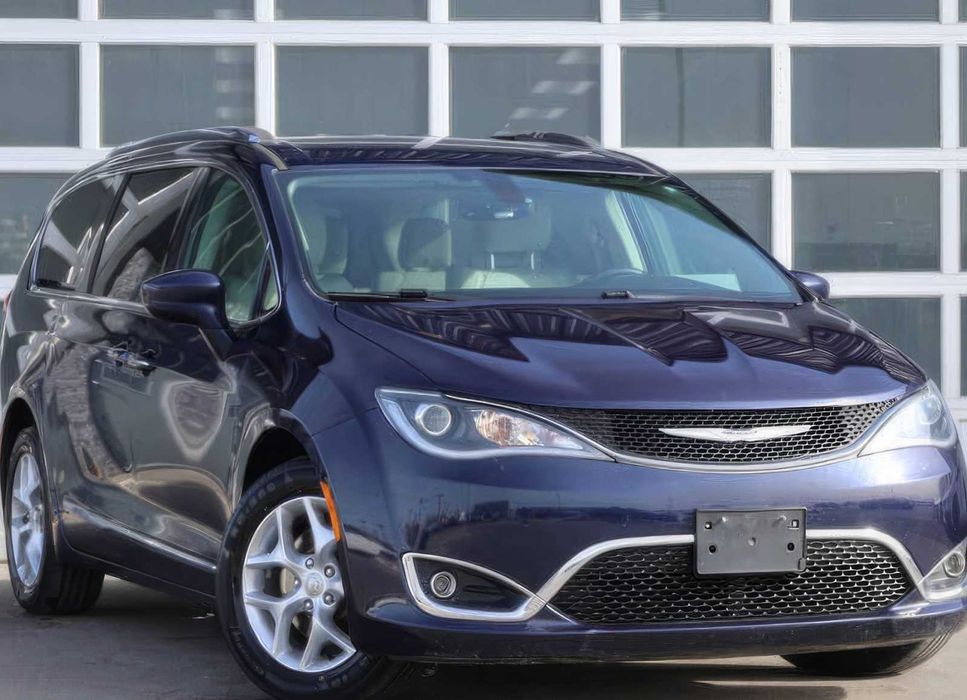Chrysler Pacifica Touring-L Plus      2017