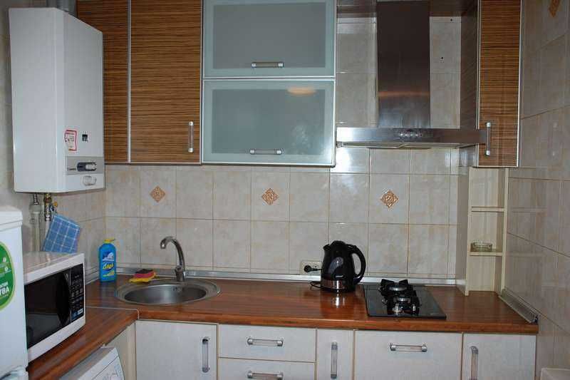 Сдам 2х ком квартиру в центре, ул. Каразина!