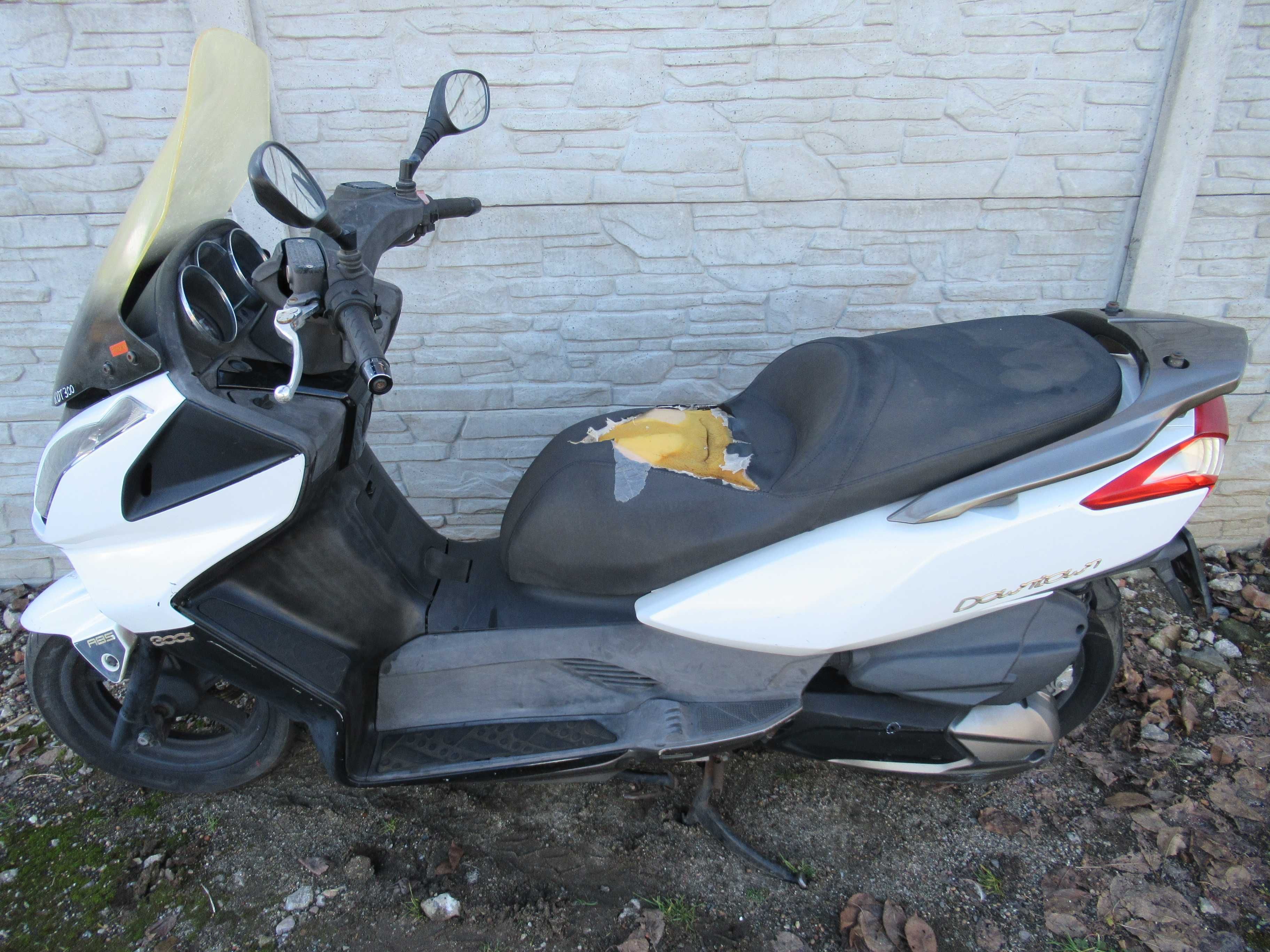 Kymco Downtown 300 rok 2017