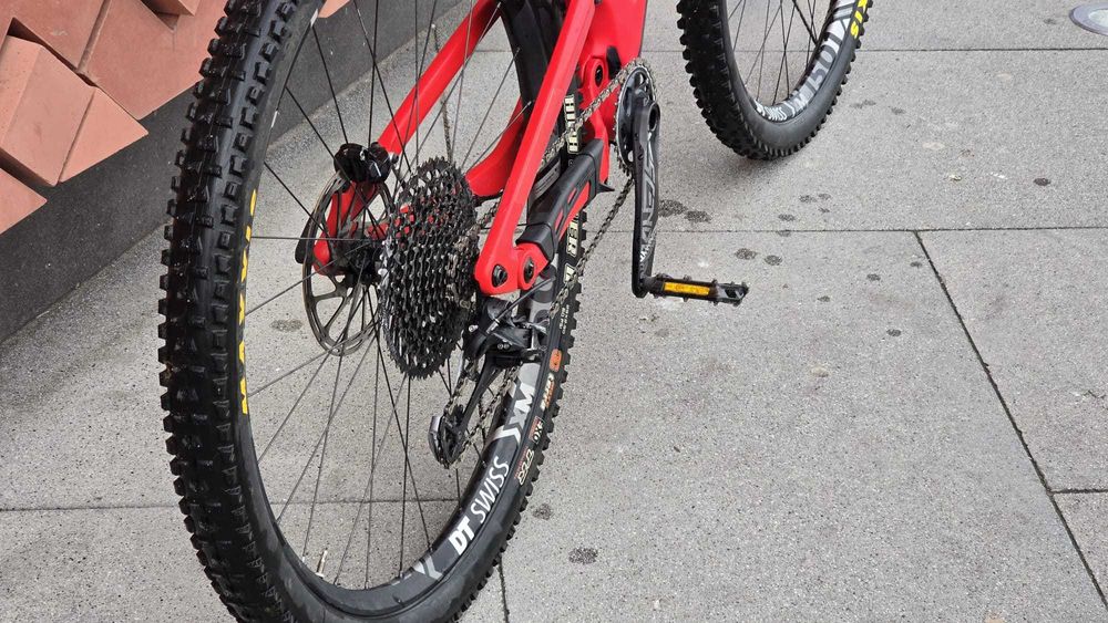 BOLD Le Linkin Trail Classic Mountain Bike (MTB)