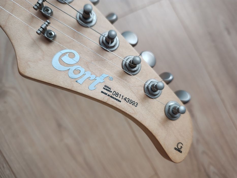 Cort G260 stratocaster