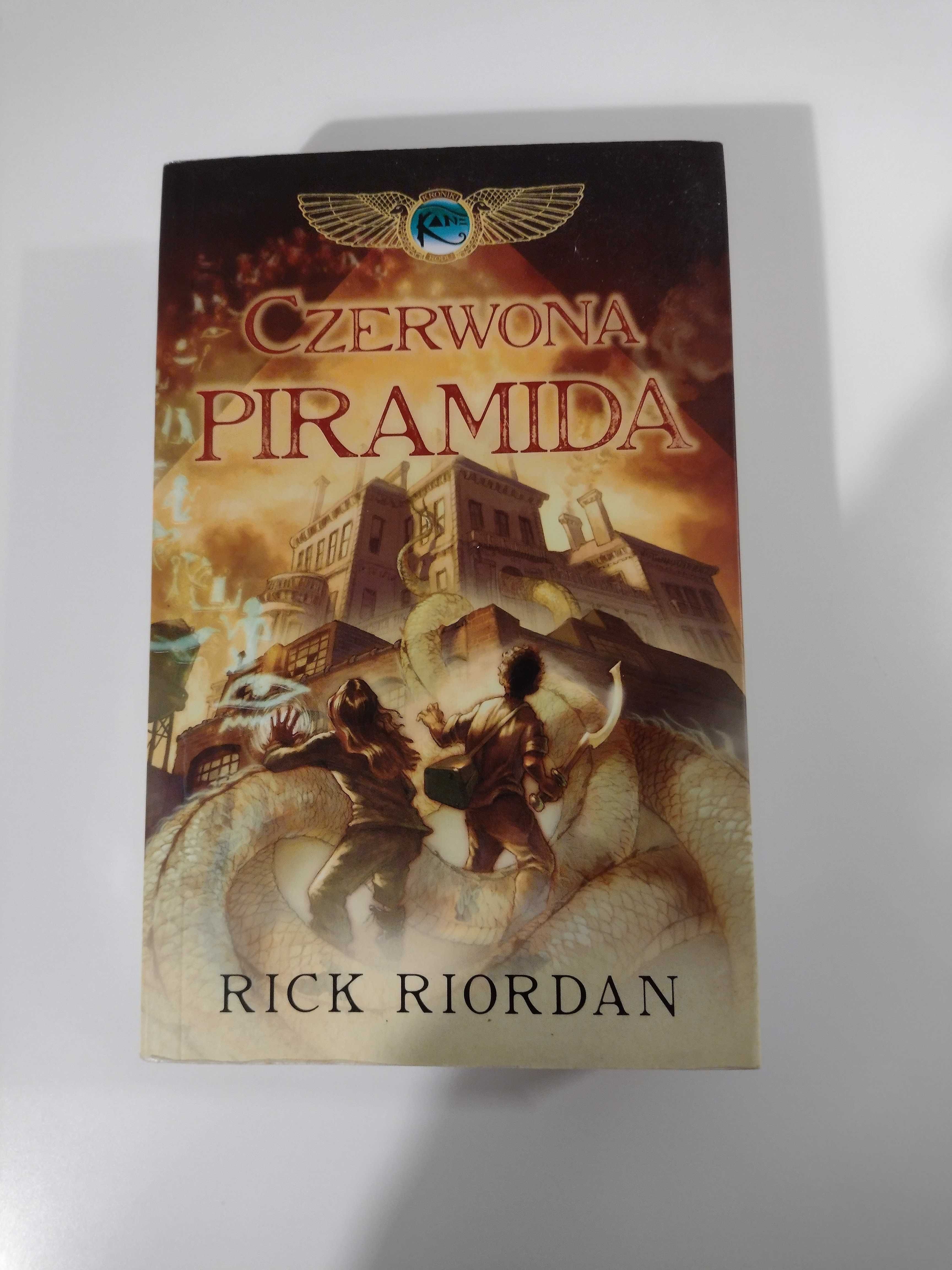 Czerwona Piramida - Rick Riordan - stan bardzo dobry