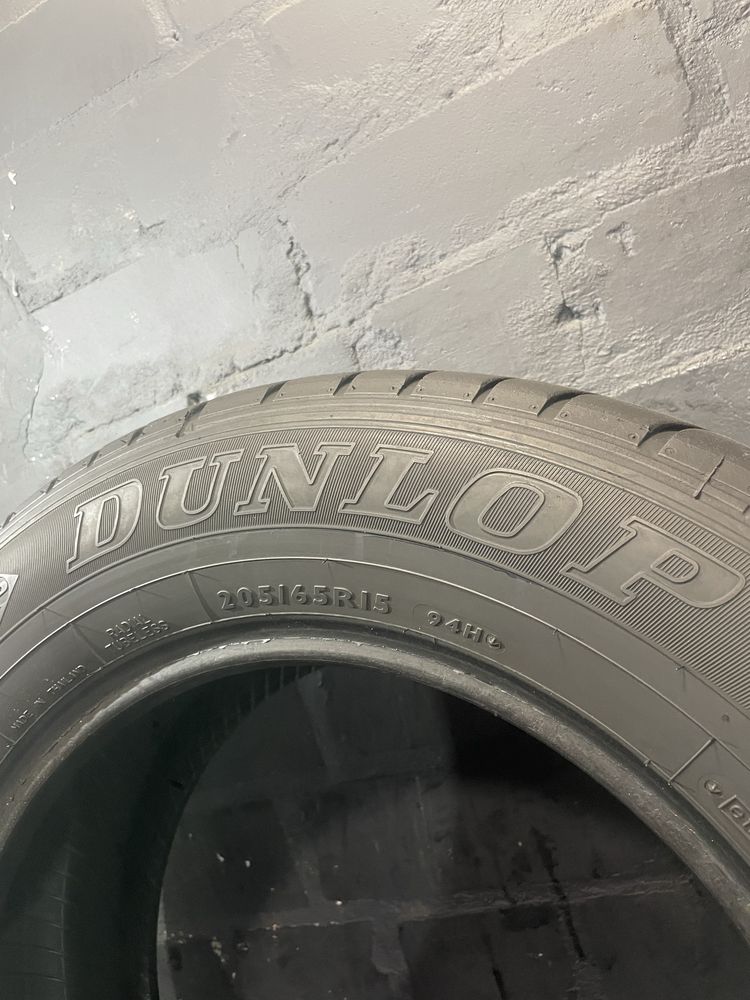 2шт 205/65 R15 Dunlop SP Sport Fast Response