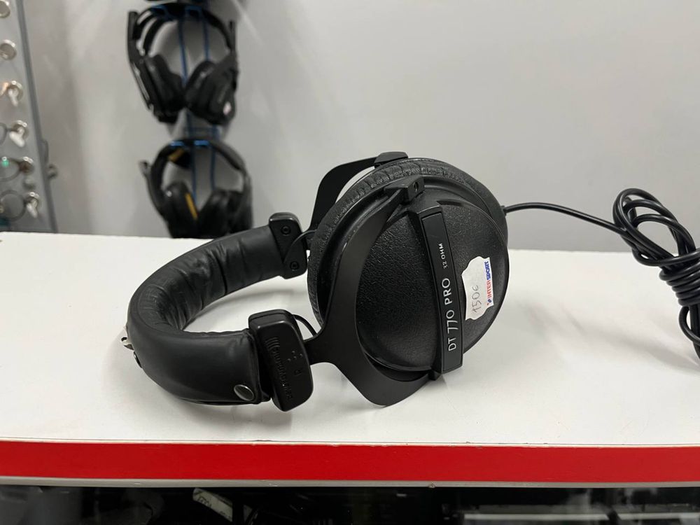 Навушники Beyerdynamic DT 770 Pro