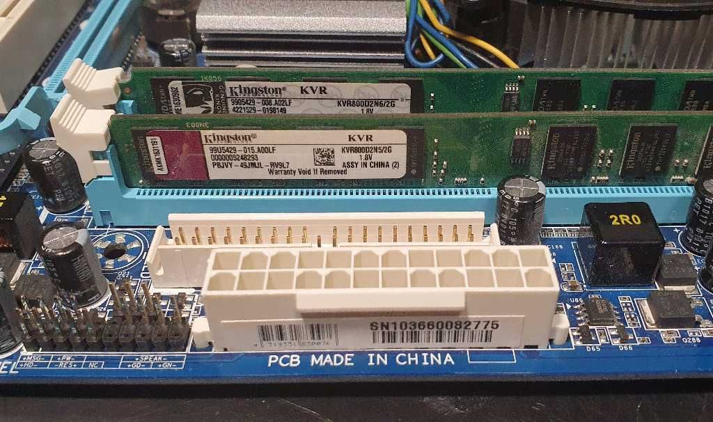 Gigabyte ga g31m es2l/Intel Quad Core 9400 2.6Ghz /4GB RAM DDR2