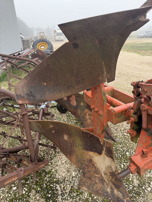 Charua 2 ferros fialho