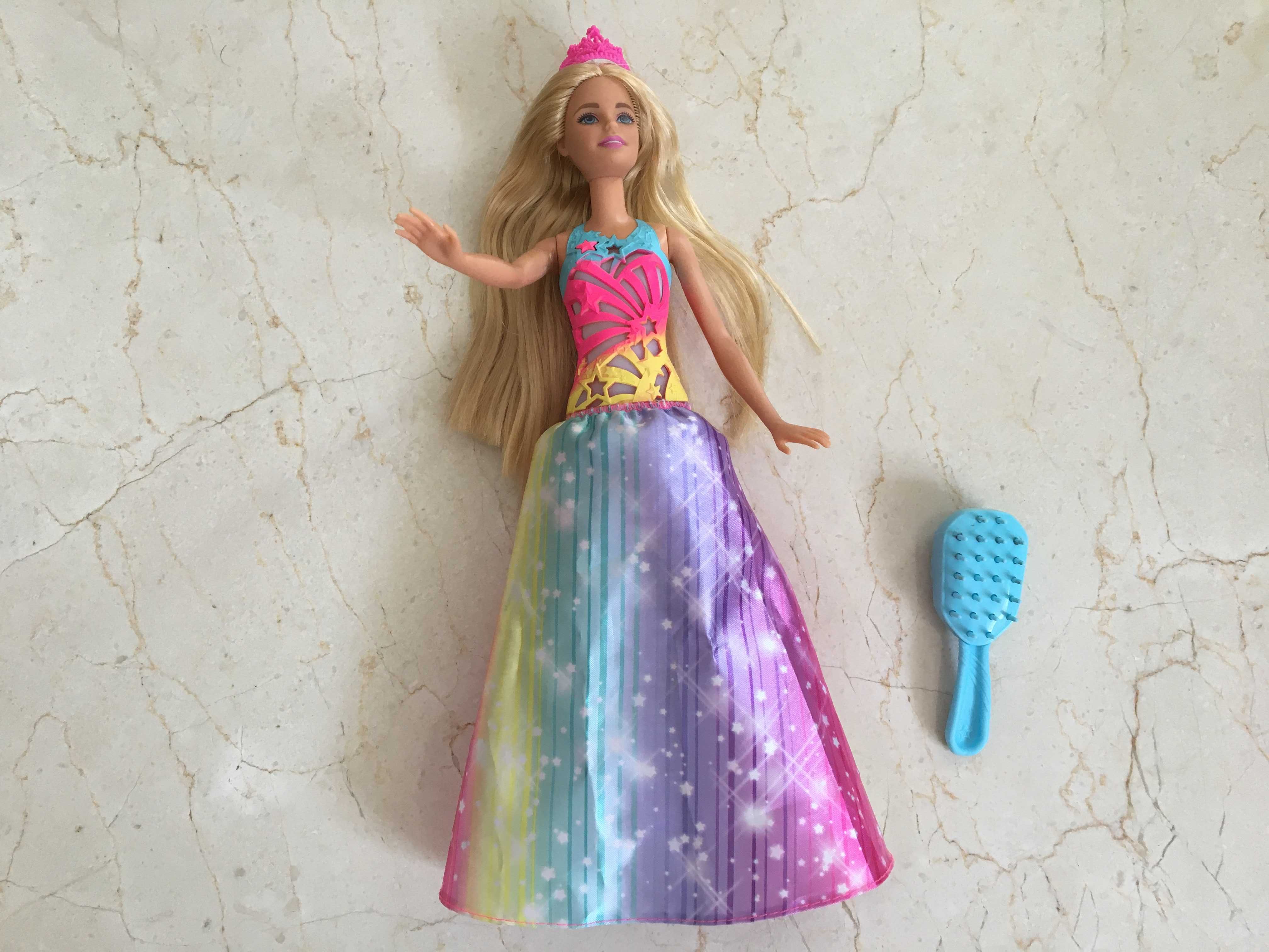 Boneca Barbie Dreamtopia FRB12