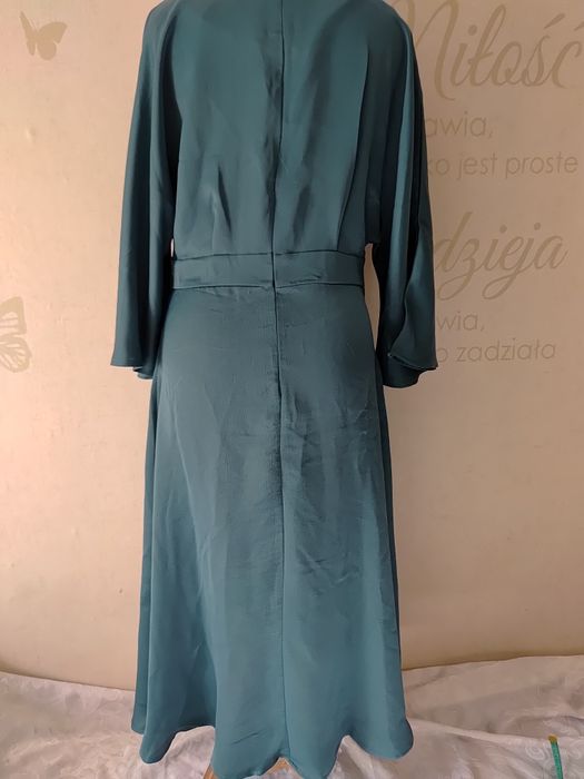 Świetna sukienka codzienna/wyjściowa fajny krój rozmiar 38