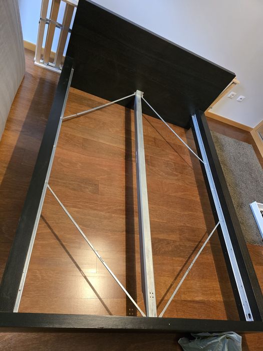 Cama Ikea Malm com colchão