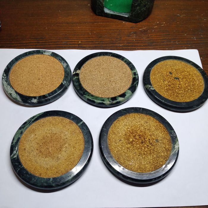 Подстаканники.Камень змеевик