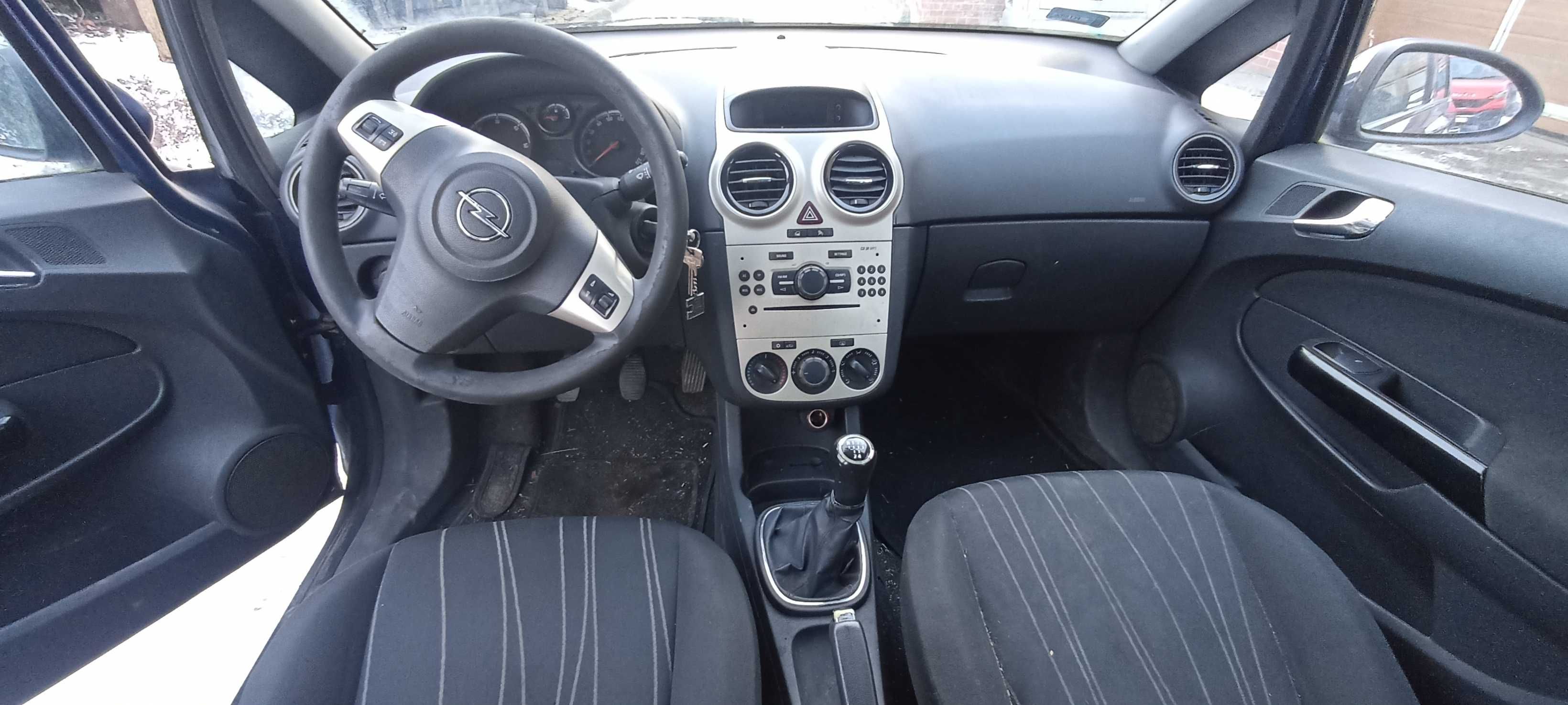 zderzak tył tylny opel corsa d lak z21b hb