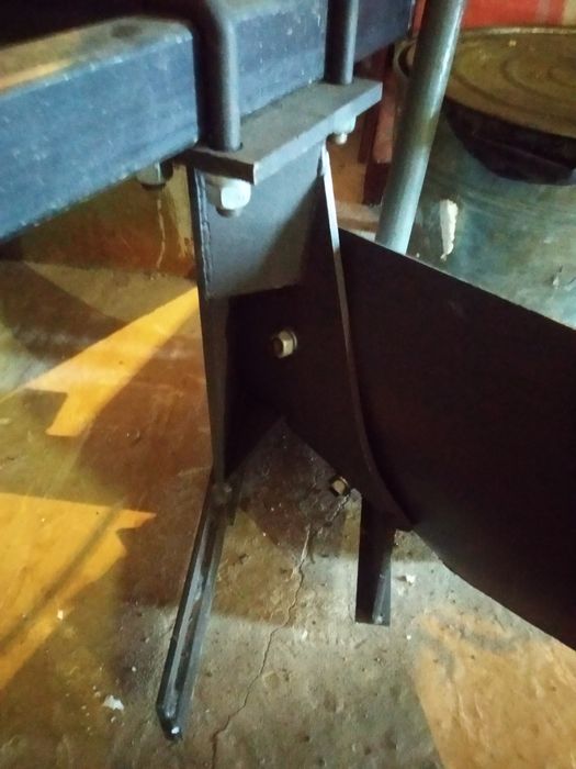 Продам двухкорпусний плуг(Новий)