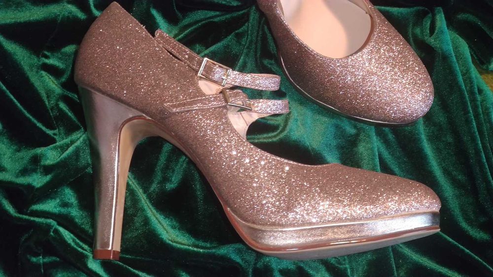 Szpilki, wysoki obcas, złote, efektowne, deichmann, Graceland 44