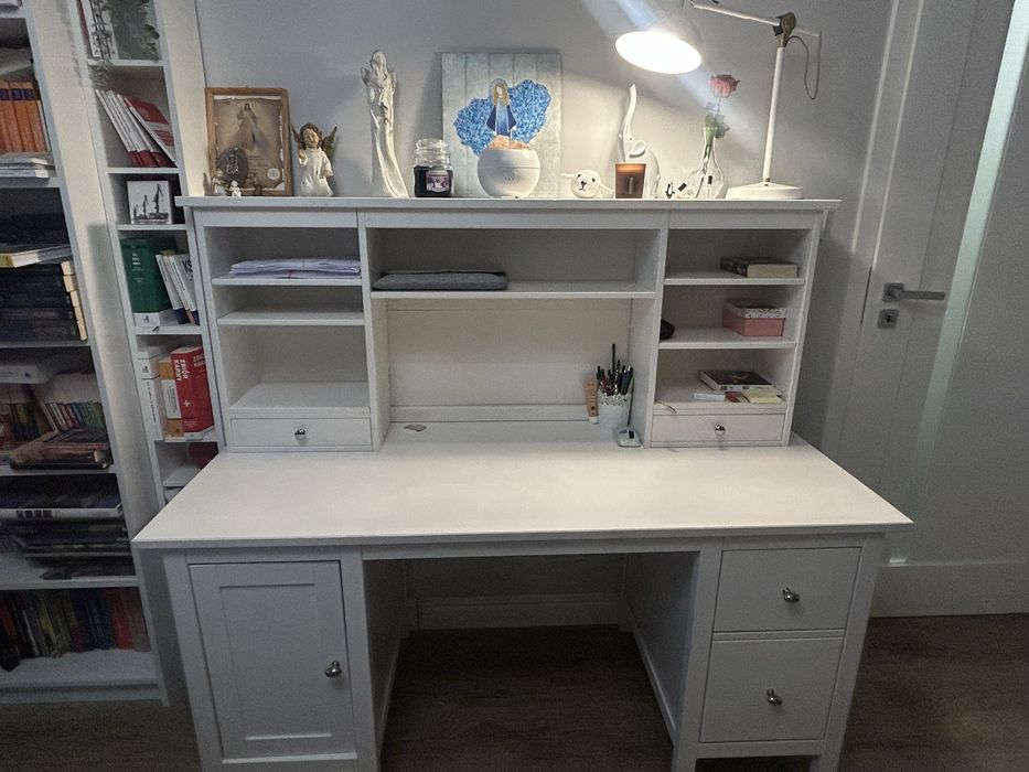 Biurko Ikea Hemnes z nadstawka