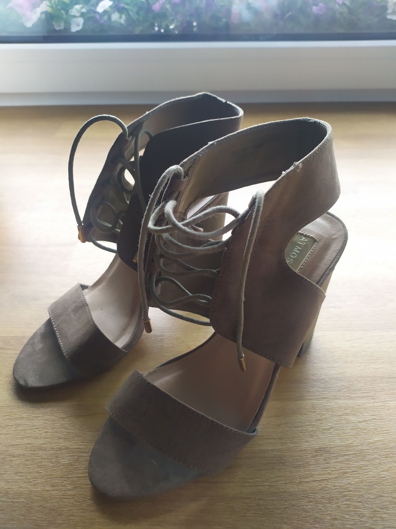 Buty zamszowe Primark 36 jak nowe