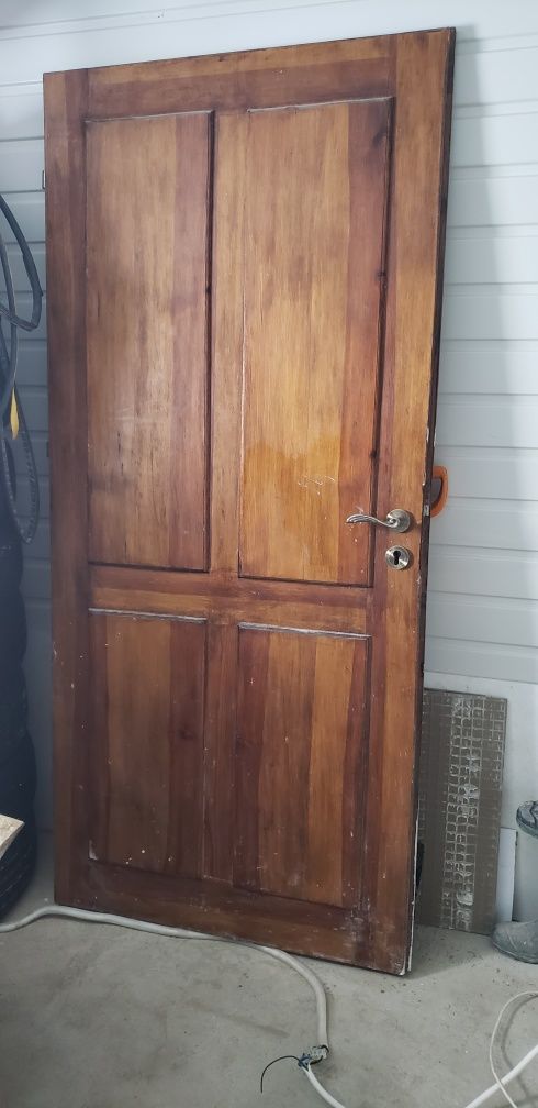 Drzwi drewniane solidne
