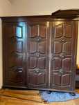 Armario de madeira em perfeito estado / Wooden cabinet