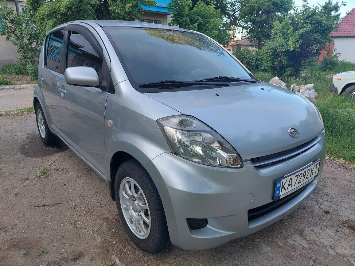 Продам Daihatsu Sirion