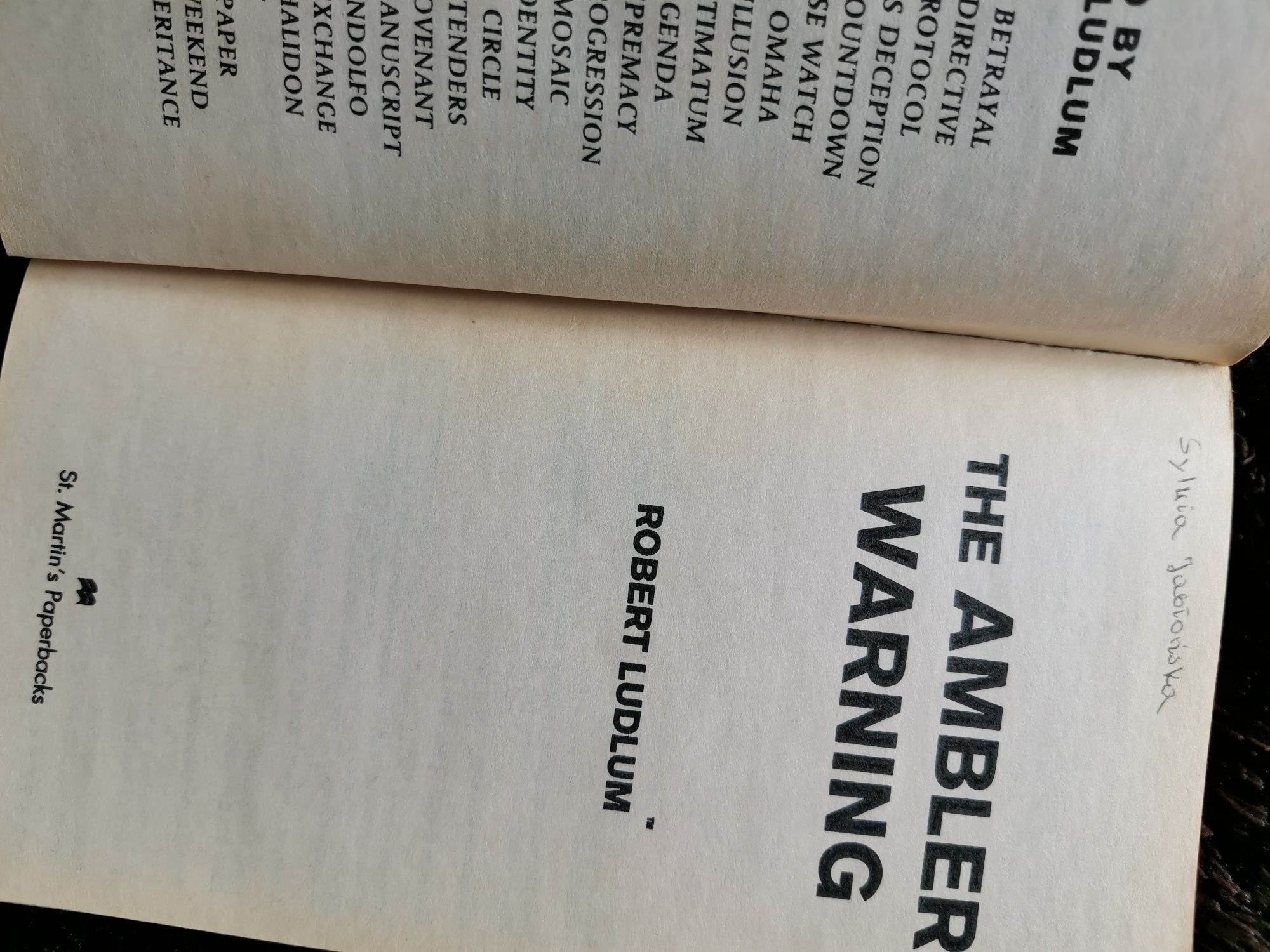 Robert Ludlum The Ambler Warning