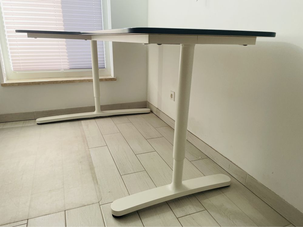 IKEA biurko BEKANT narożne 160x110 niebieski blat białe nogi
