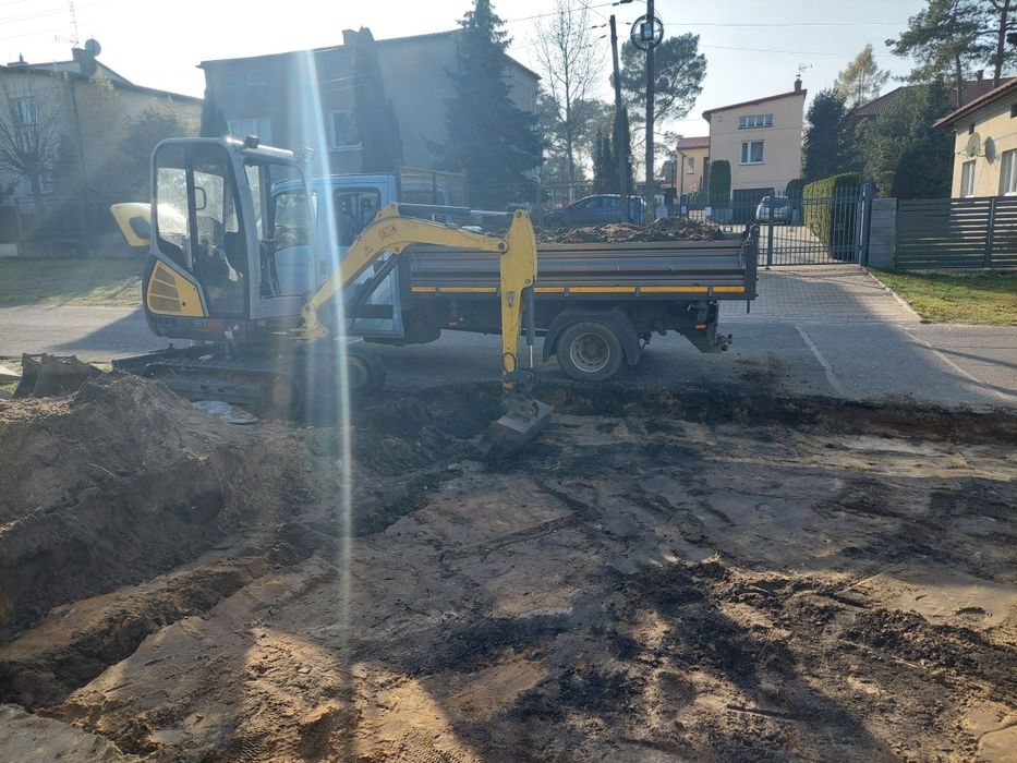 Usługi koparko ładowarką