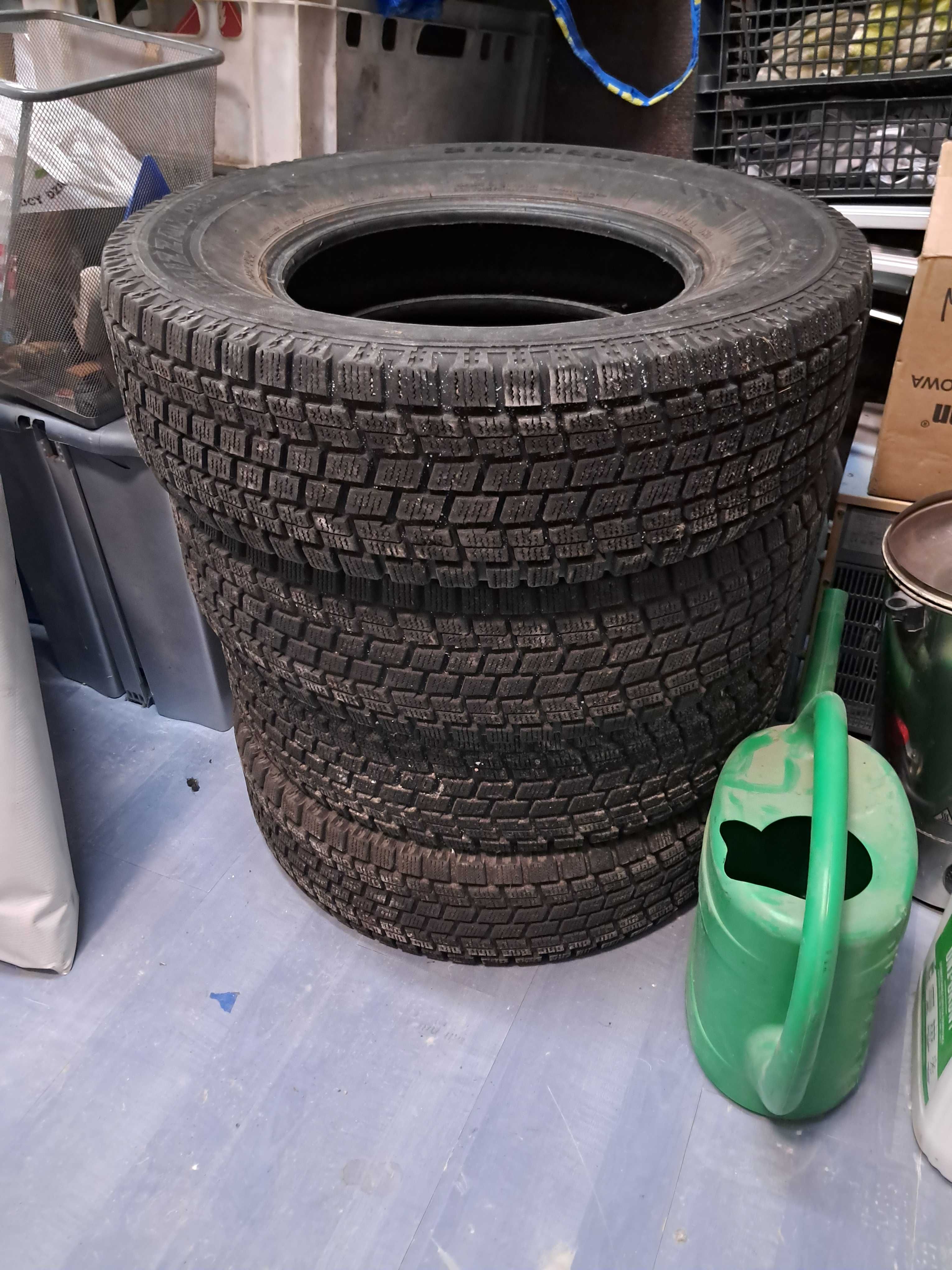 Opony całoroczne BRIDGESTONE BLIZZAK WS50 P205/75R14 95Q komplet 4x