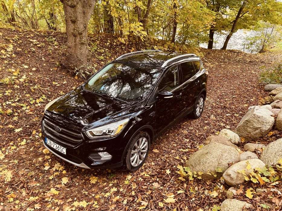 Ford Kuga 2017 • 4x4 • Benzyna • Automat • Czarne skóry