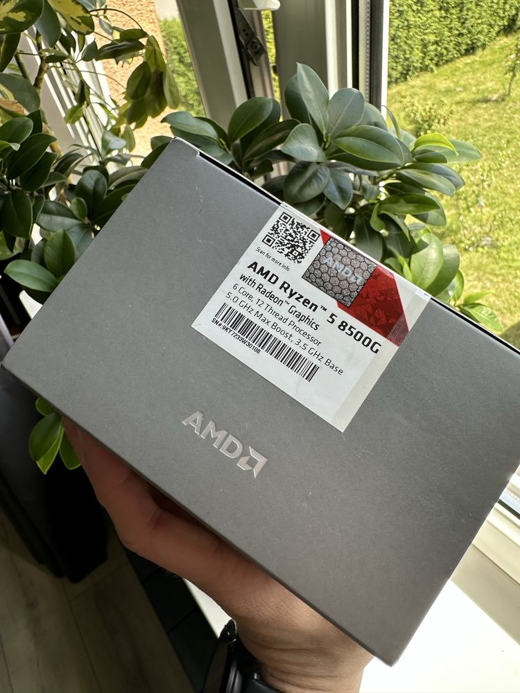 Procesor AMD Ryzen 5 8500G BOX (3.5 GHz /16 MB /Socket AM5 )