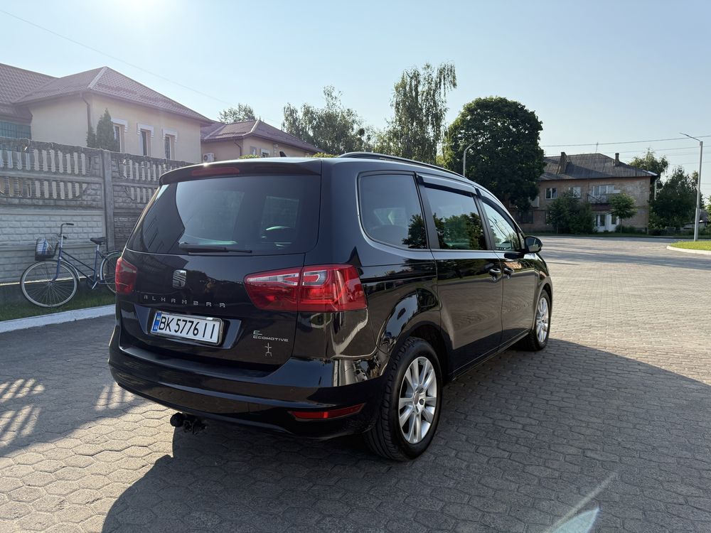 Seat Alhambra 2011 • 2.0 TDI • 7 місць