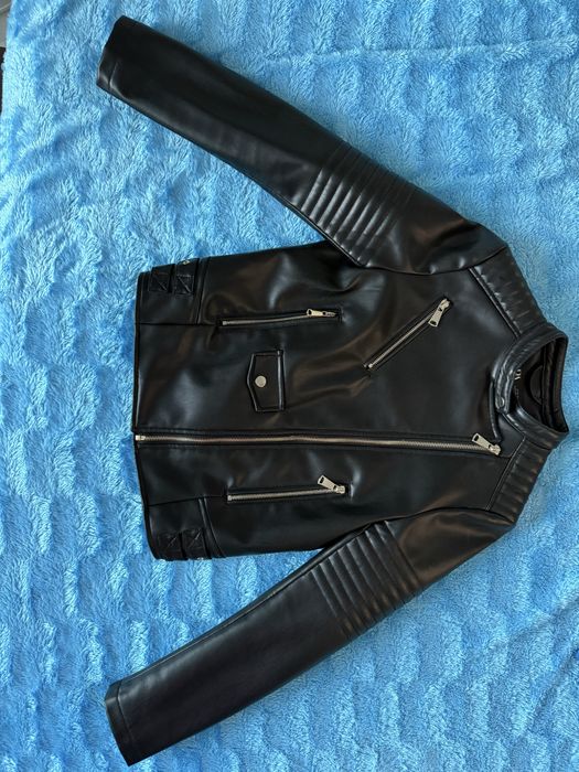 Стильна куртка з екошкіри  Zara розмір M ідеальний стан