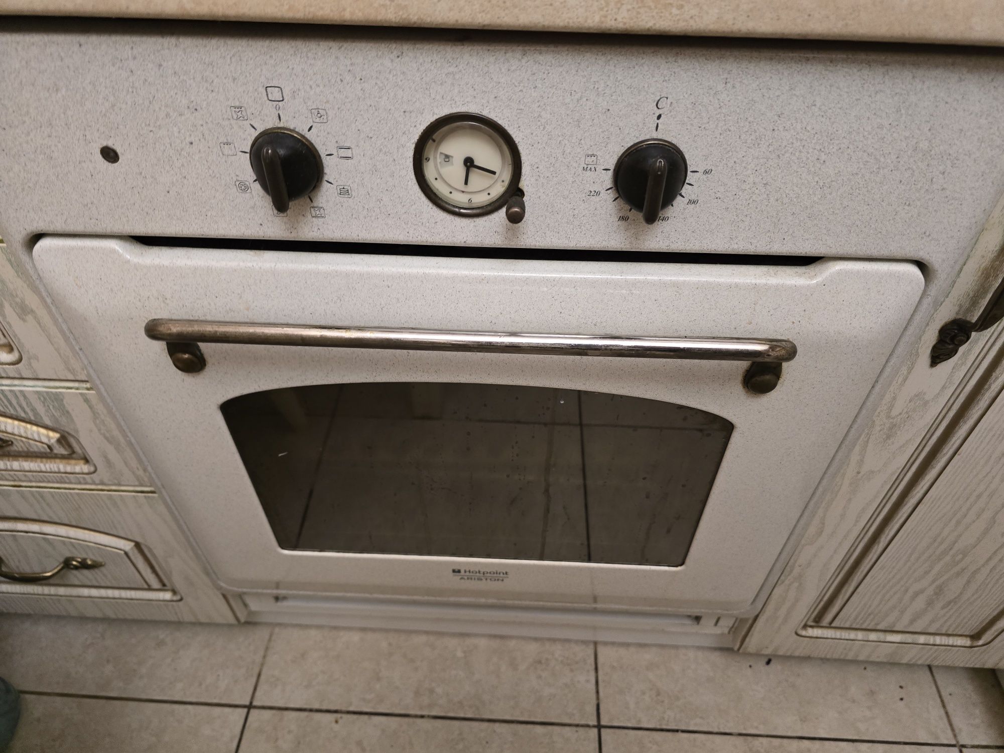 Духовка і газова поверхня Hotpoint Ariston + витяжка
