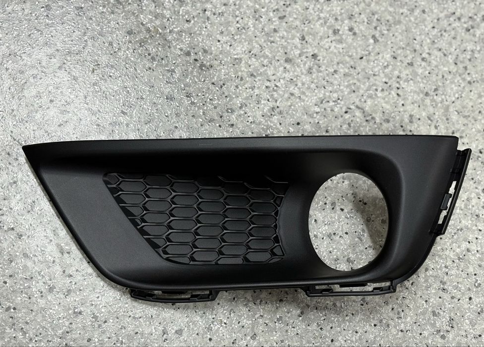 Накладка ресничка бампер Jeep Compass Trailhawk